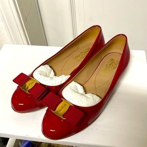 Salvatore Ferragamo red Flat with bow